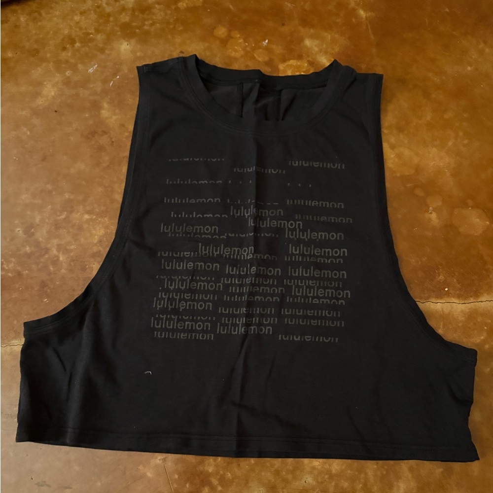 lululemon cropped top
